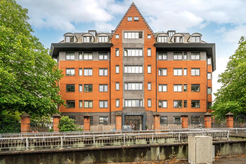 1 bed 1st Floor Flat for rent in Slough. From Chiltern Hills - High Wycombe 1 bed 1st Floor Flat for rent in Slough. From Chiltern Hills - High Wycombe