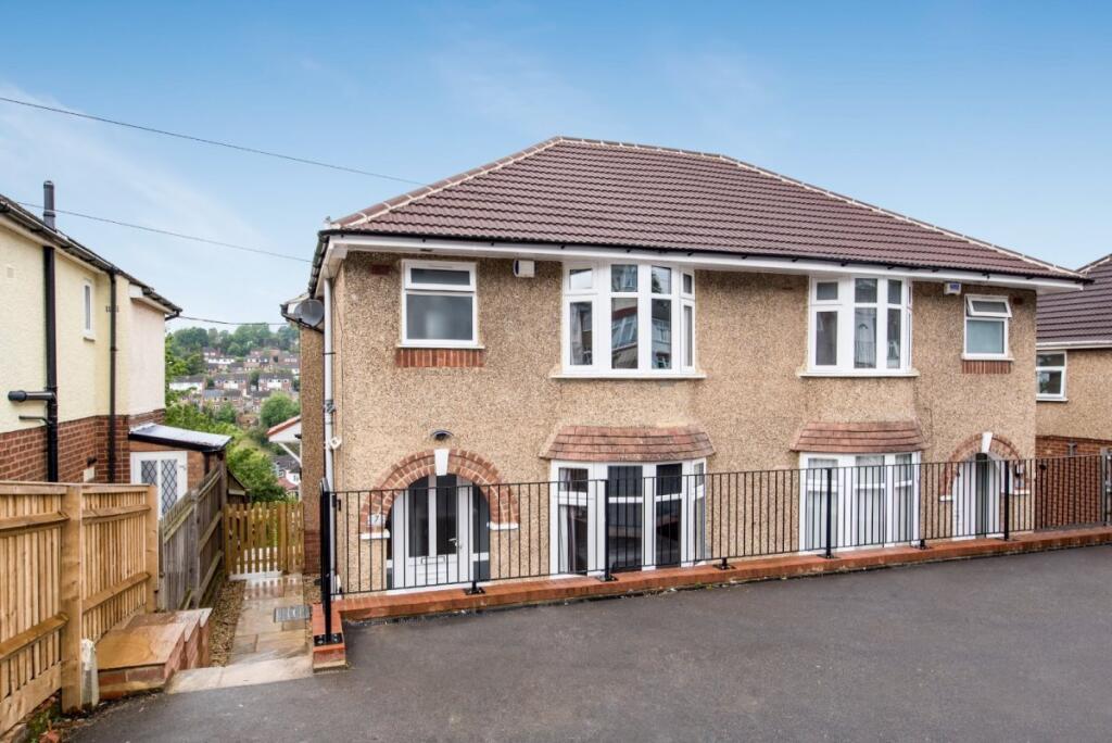 4 bed Semi Detached for rent in Downley. From Chiltern Hills - High Wycombe 4 bed Semi Detached for rent in Downley. From Chiltern Hills - High Wycombe