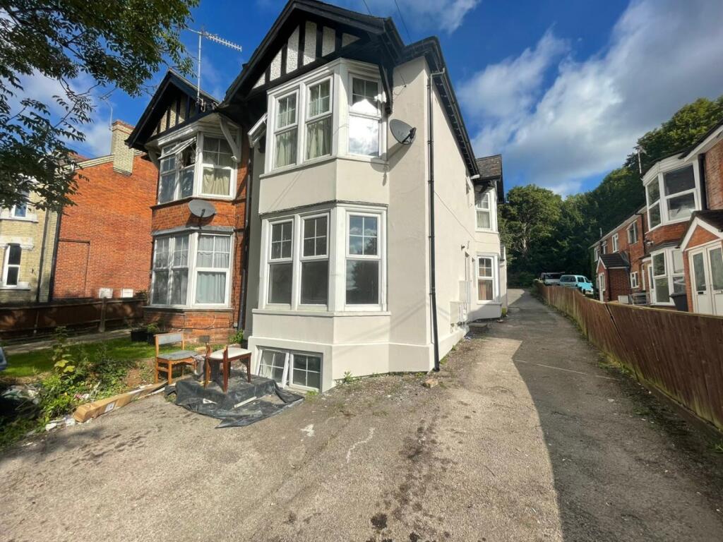 1 bed Apartment for rent in Downley. From Chiltern Hills - High Wycombe 1 bed Apartment for rent in Downley. From Chiltern Hills - High Wycombe