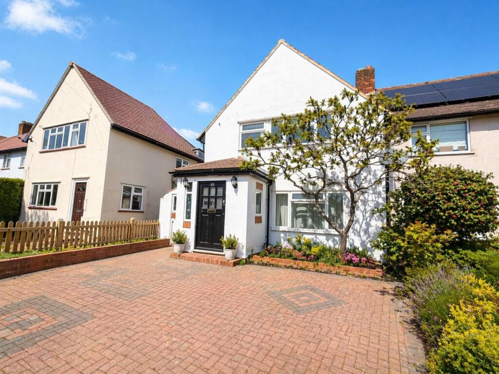 2 bed Apartment for rent in Hounslow. From Chiltern Hills - High Wycombe