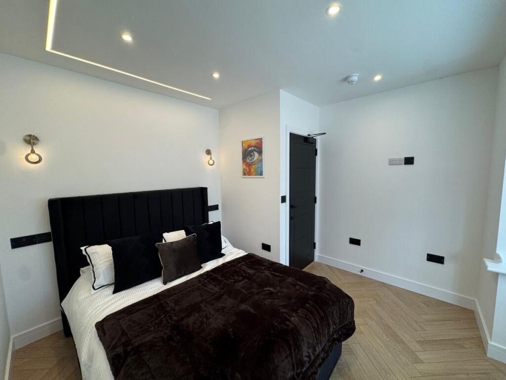 1 bed House Share for rent in High Wycombe. From Chiltern Hills - High Wycombe 1 bed House Share for rent in High Wycombe. From Chiltern Hills - High Wycombe