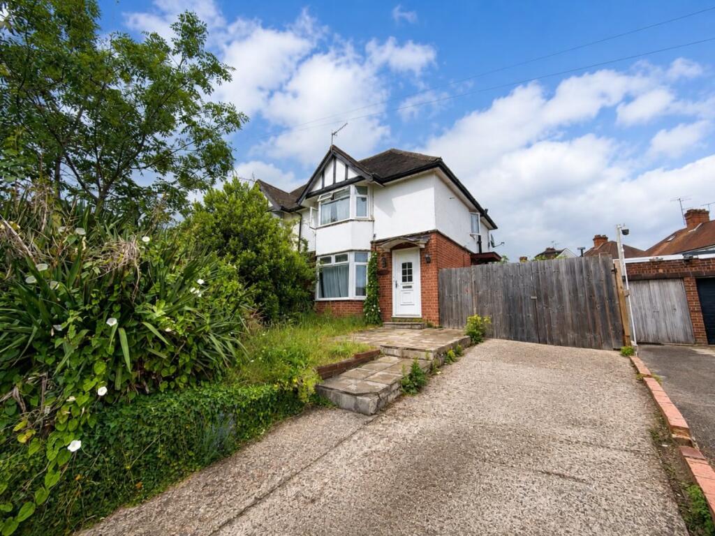 3 bed Semi Detached for rent in Downley. From Chiltern Hills - High Wycombe