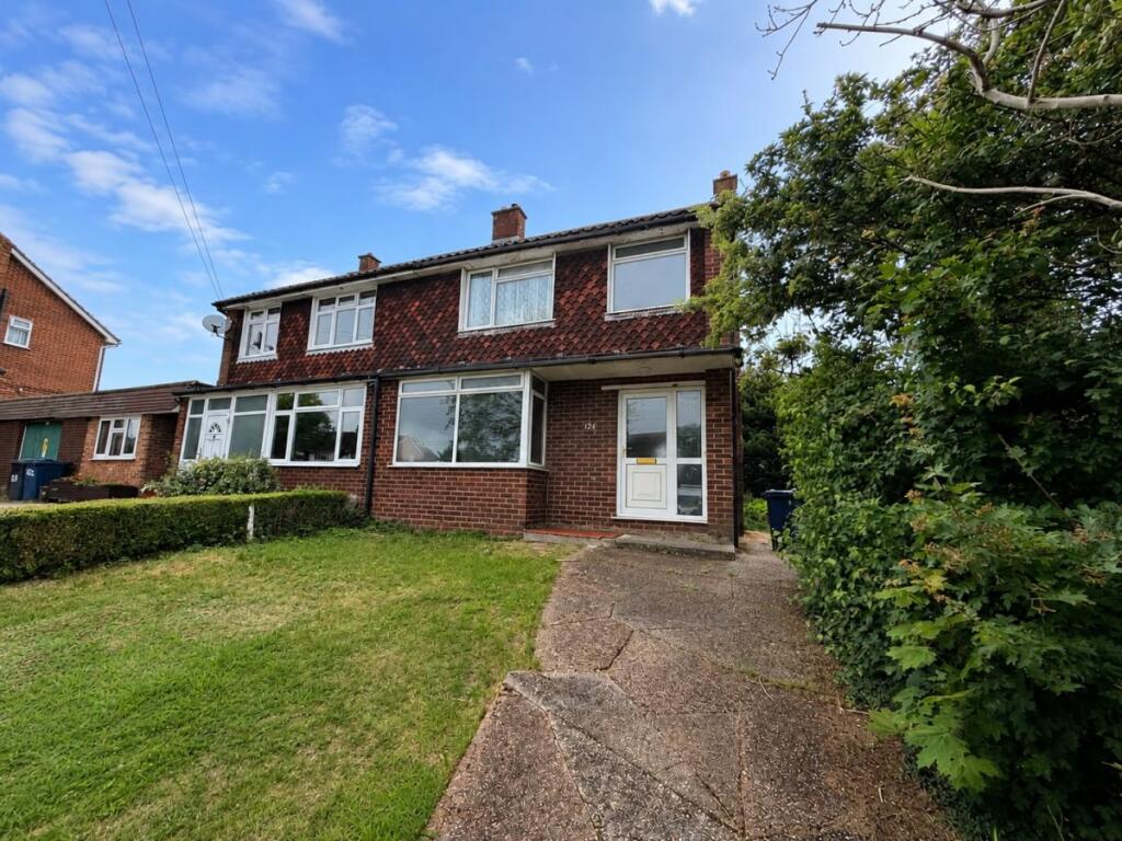 3 bed Semi Detached for rent in High Wycombe. From Chiltern Hills - High Wycombe