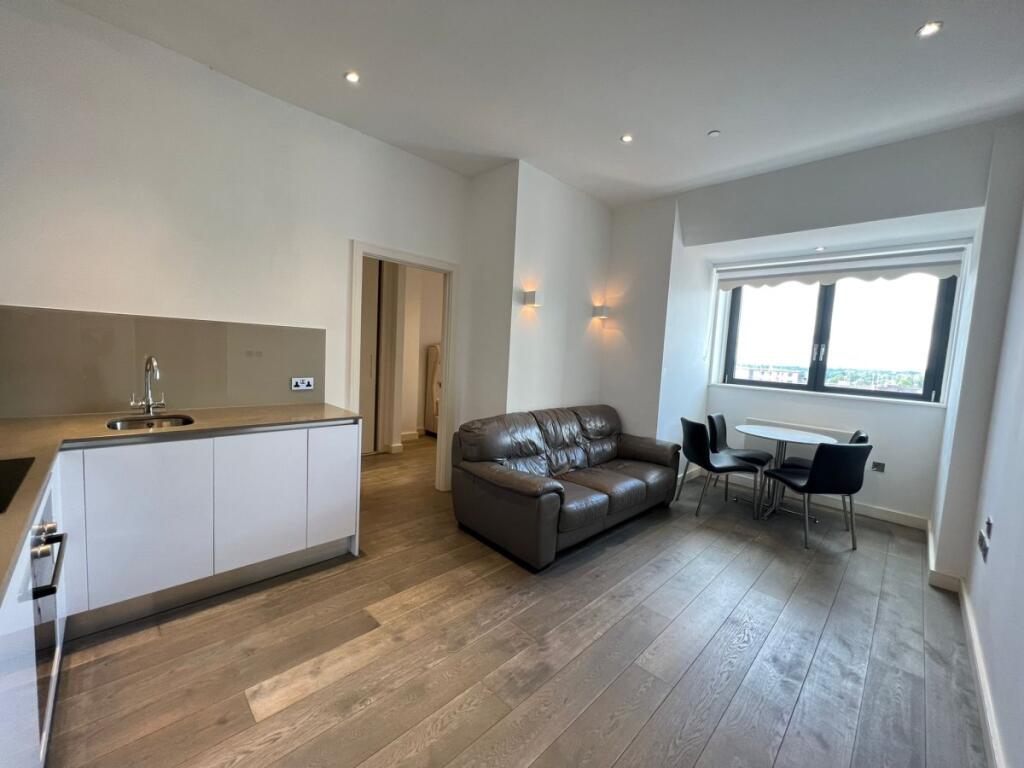 2 bed Apartment for rent in Slough. From Chiltern Hills - High Wycombe