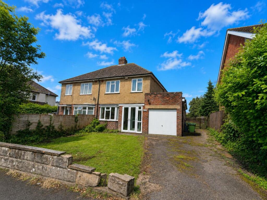 3 bed Semi Detached for rent in Downley. From Chiltern Hills - High Wycombe