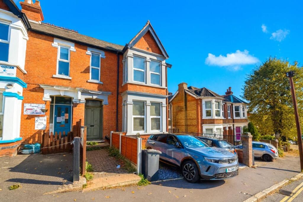 1 bed House Share for rent in High Wycombe. From Chiltern Hills - High Wycombe