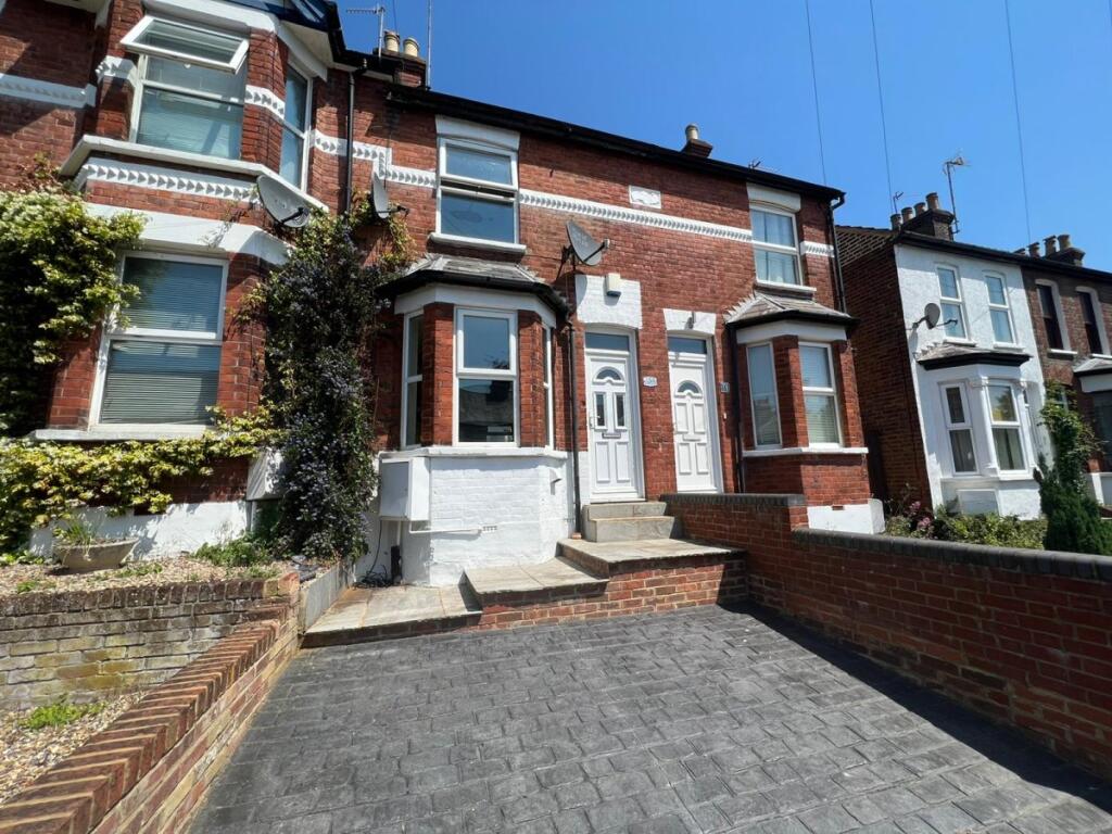 3 bed Mid Terraced House for rent in Downley. From Chiltern Hills - High Wycombe