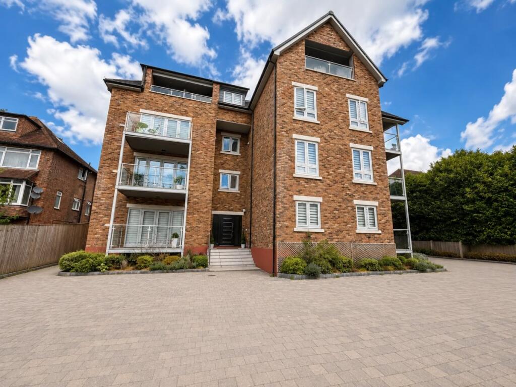 2 bed Apartment for rent in High Wycombe. From Chiltern Hills - High Wycombe