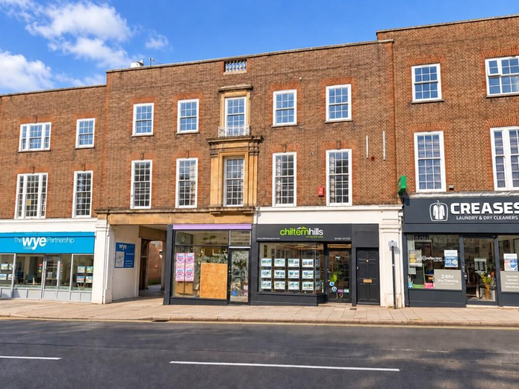 2 bed 1st Floor Flat for rent in High Wycombe. From Chiltern Hills - High Wycombe