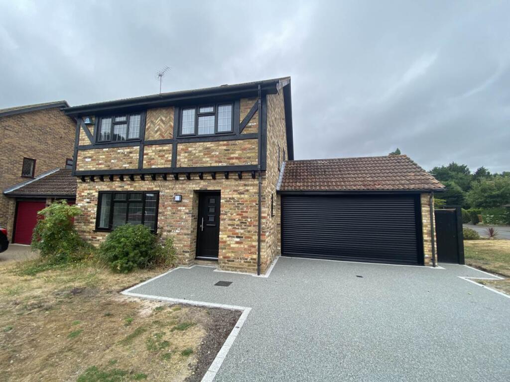 4 bed Detached for rent in Bracknell. From Carr Williams - Ascot 4 bed Detached for rent in Bracknell. From Carr Williams - Ascot