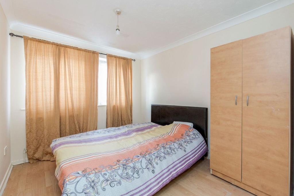 1 bed Flats for rent in London. From Cubix Estate Agents - London