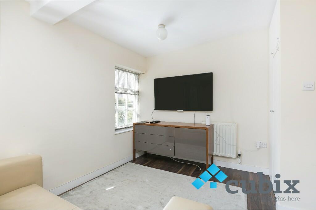 1 bed 1st Floor Flat for rent in Camden Town. From Cubix Estate Agents - London