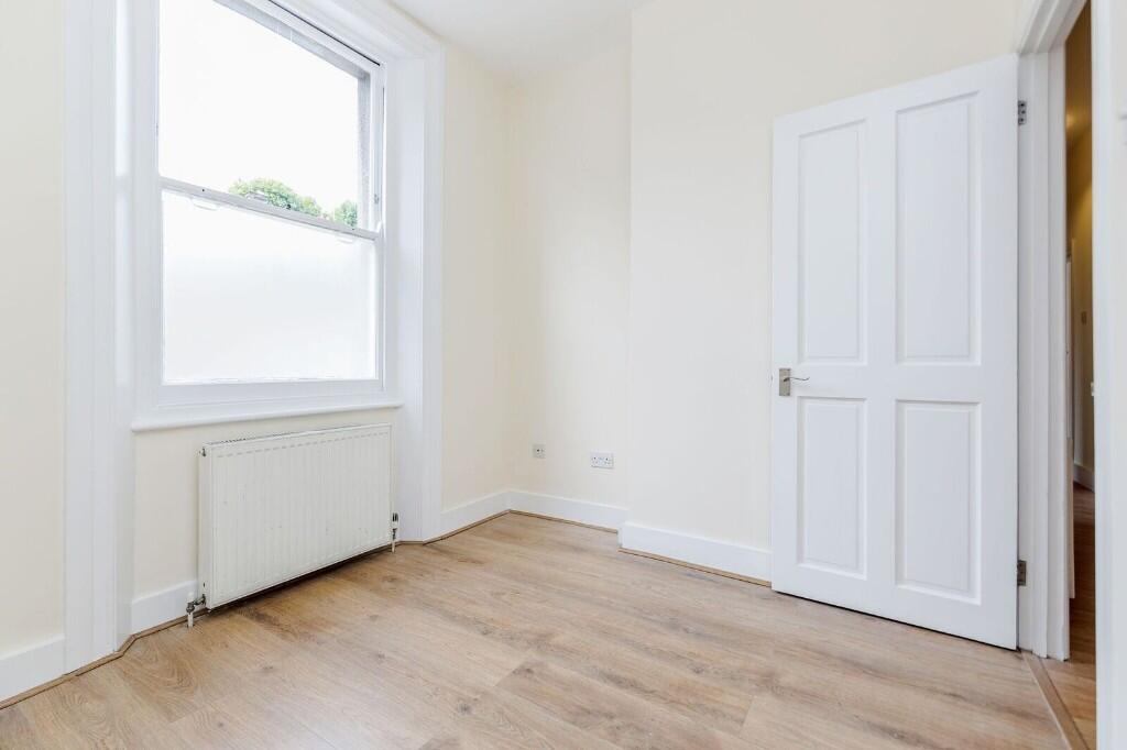 3 bed Flat Share for rent in Bermondsey. From Cubix Estate Agents - London 3 bed Flat Share for rent in Bermondsey. From Cubix Estate Agents - London