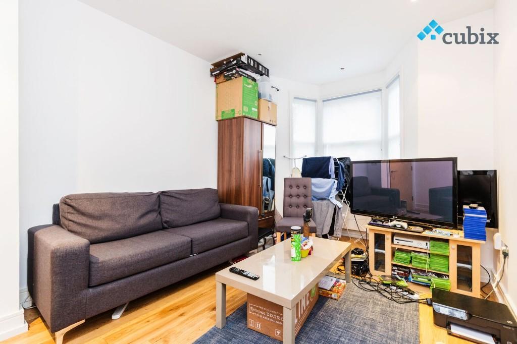 5 bed Mid Terraced House for rent in Bermondsey. From Cubix Estate Agents - London 5 bed Mid Terraced House for rent in Bermondsey. From Cubix Estate Agents - London