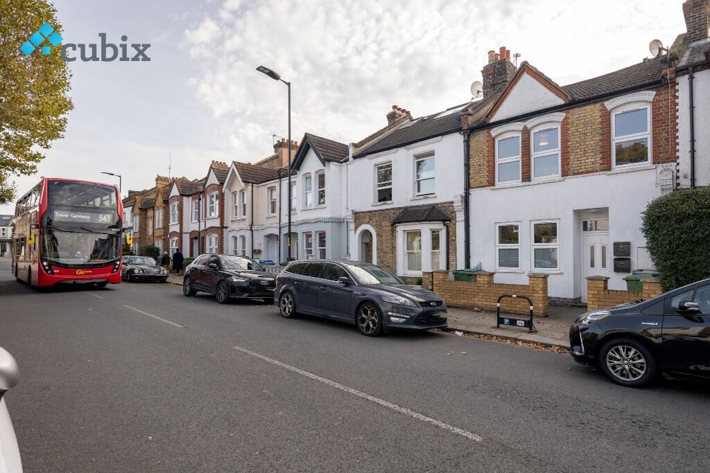 2 bed 1st Floor Flat for rent in Catford. From Cubix Estate Agents - London