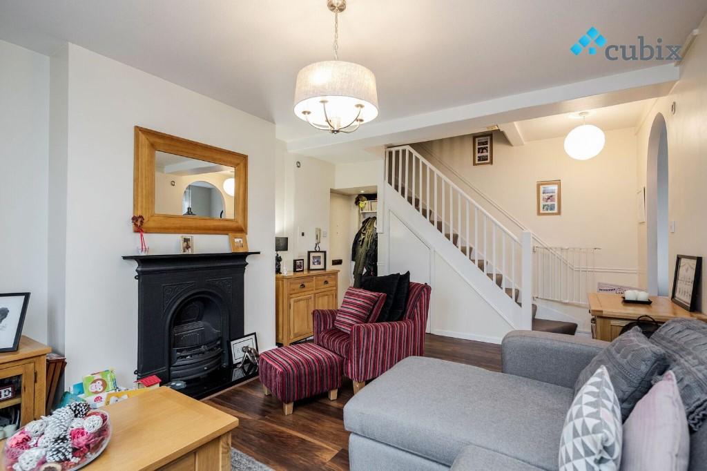 2 bed Annexe for rent in Poplar. From Cubix Estate Agents - London