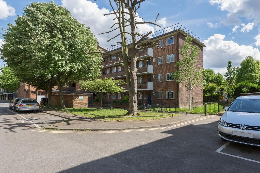 3 bed 1st Floor Flat for rent in Bermondsey. From Cubix Estate Agents - London 3 bed 1st Floor Flat for rent in Bermondsey. From Cubix Estate Agents - London