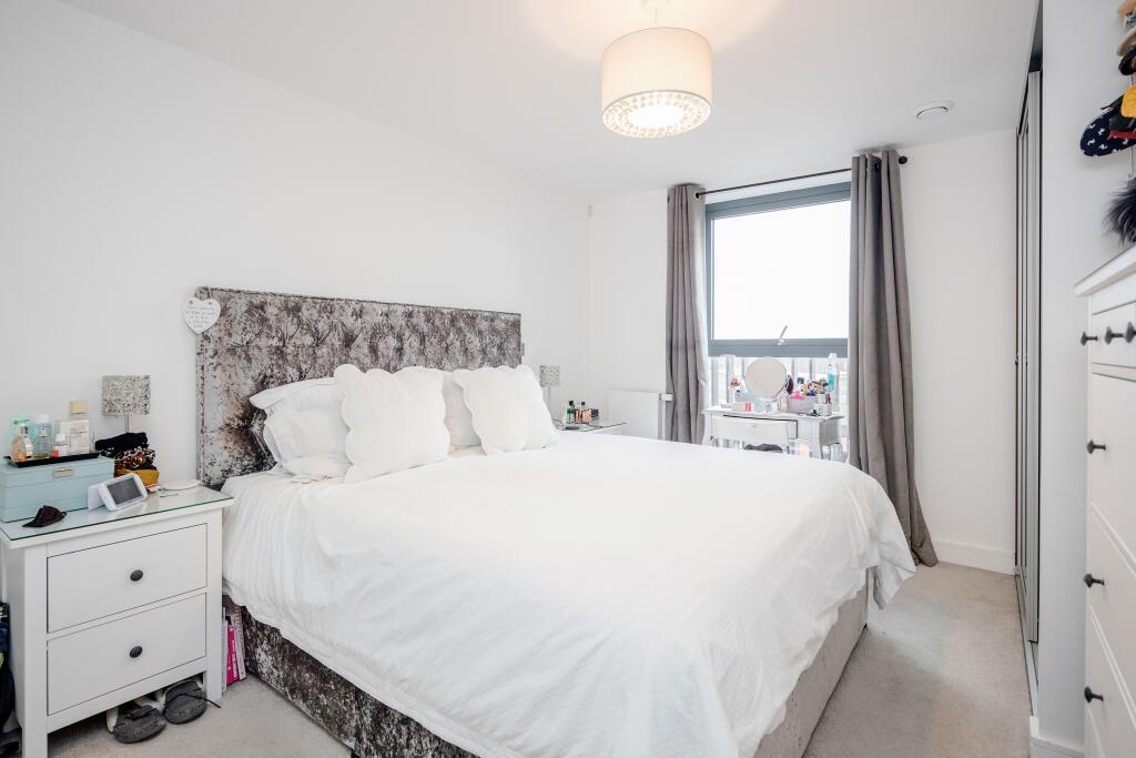2 bed 1st Floor Flat for rent in Bermondsey. From Cubix Estate Agents - London