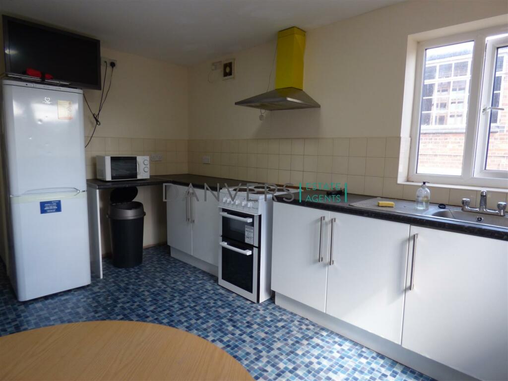 0 bed Studio for rent in Leicester. From Danvers Estate Agents - Leicester