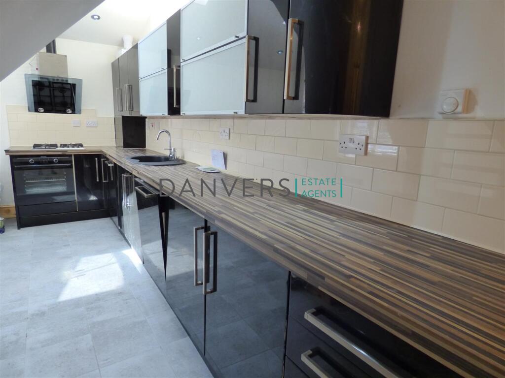 3 bed Mid Terraced House for rent in Leicester Forest East. From Danvers Estate Agents - Leicester 3 bed Mid Terraced House for rent in Leicester Forest East. From Danvers Estate Agents - Leicester