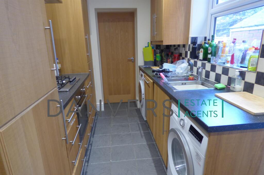 4 bed Semi Detached for rent in Leicester. From Danvers Estate Agents - Leicester