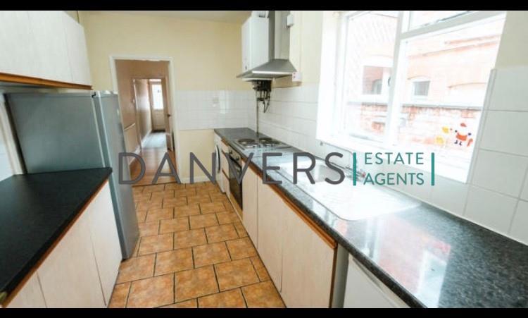 4 bed Mid Terraced House for rent in Leicester Forest East. From Danvers Estate Agents - Leicester