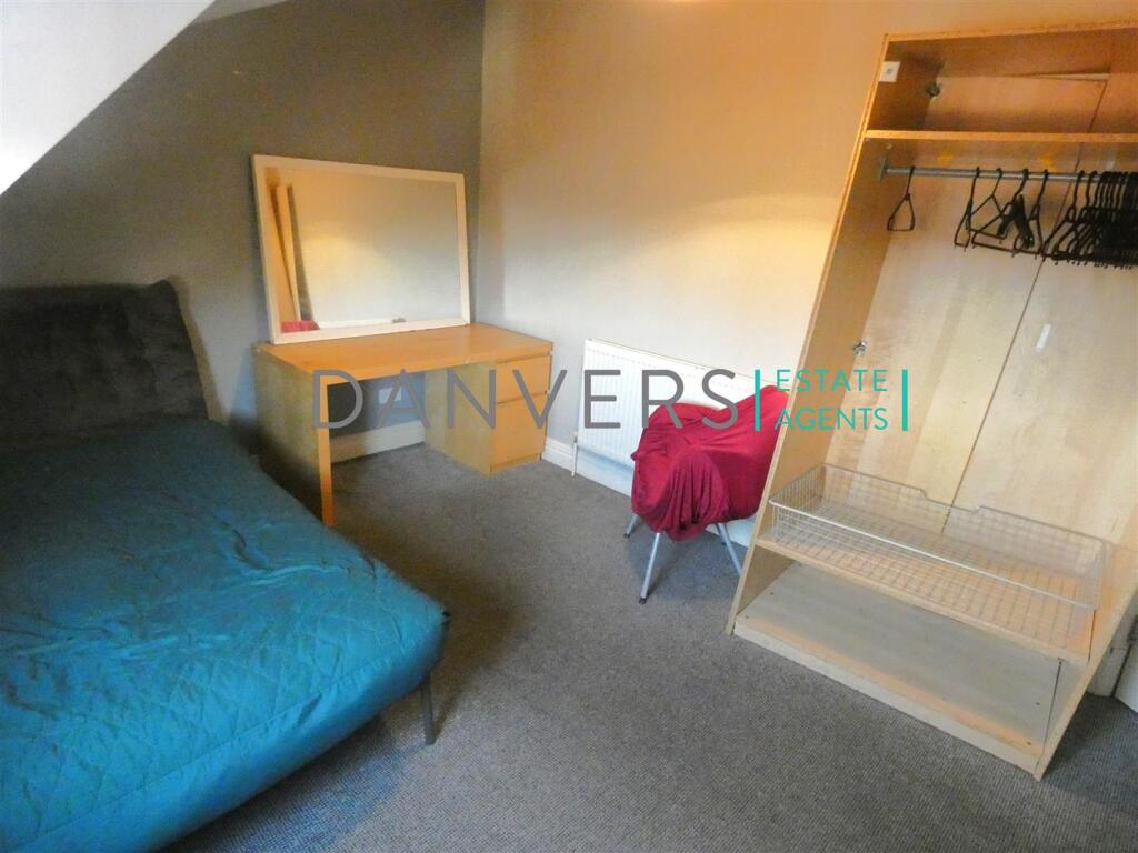 5 bed End of Terrace for rent in Leicester. From Danvers Estate Agents - Leicester