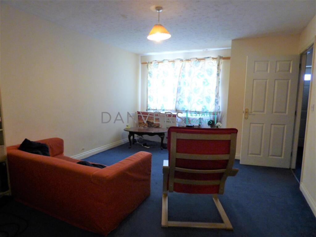 3 bed Town House for rent in Stoughton. From Danvers Estate Agents - Leicester 3 bed Town House for rent in Stoughton. From Danvers Estate Agents - Leicester
