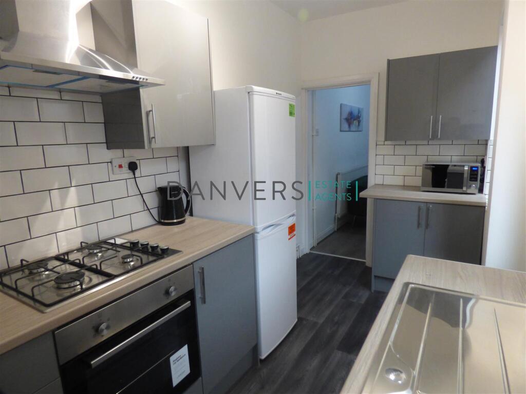 2 bed Mid Terraced House for rent in Leicester Forest East. From Danvers Estate Agents - Leicester