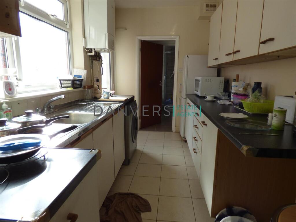 3 bed Mid Terraced House for rent in Leicester. From Danvers Estate Agents - Leicester 3 bed Mid Terraced House for rent in Leicester. From Danvers Estate Agents - Leicester