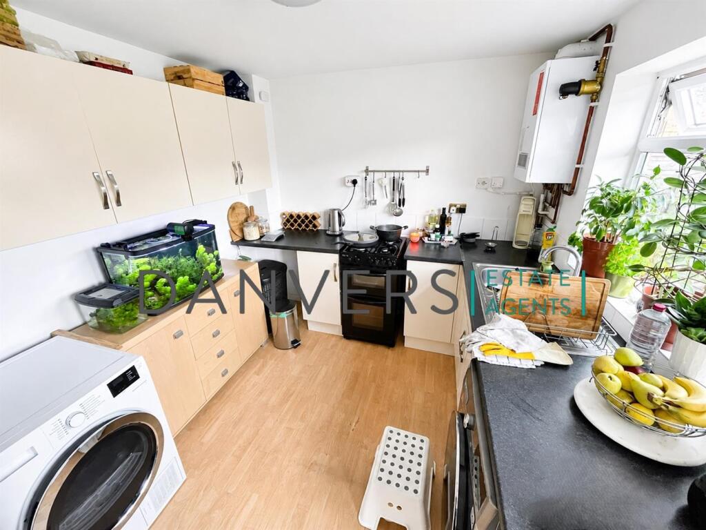 2 bed Mid Terraced House for rent in Leicester. From Danvers Estate Agents - Leicester 2 bed Mid Terraced House for rent in Leicester. From Danvers Estate Agents - Leicester