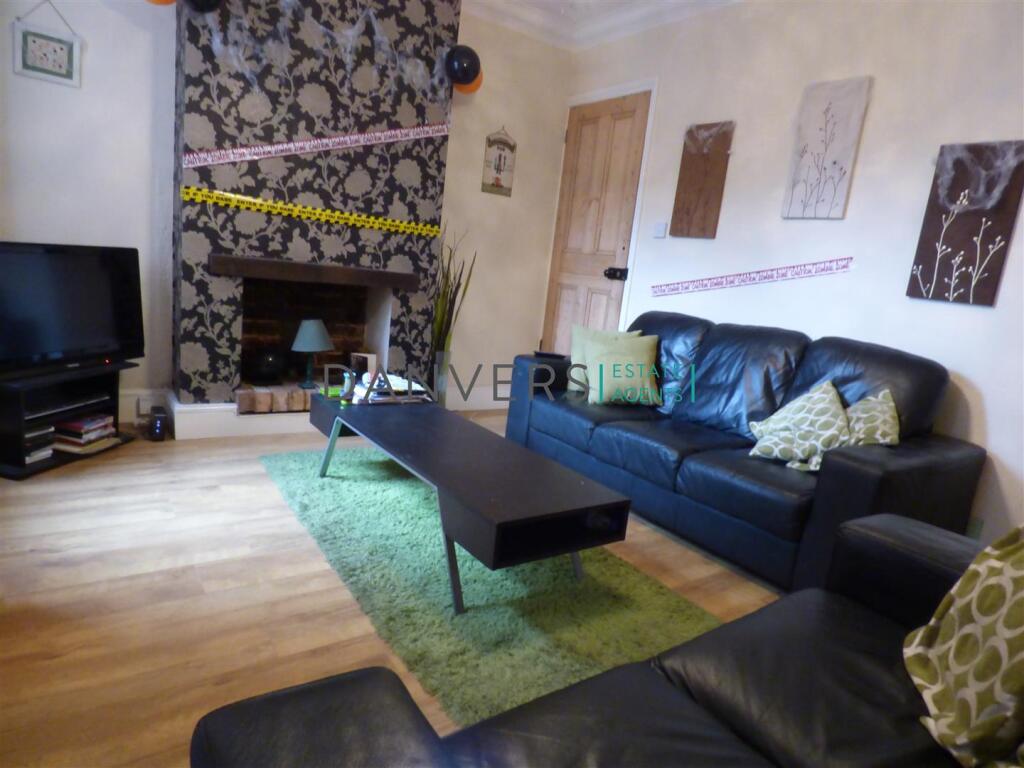 4 bed Detached for rent in Leicester Forest East. From Danvers Estate Agents - Leicester