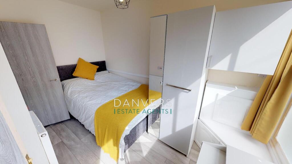 2 bed Mid Terraced House for rent in Leicester Forest East. From Danvers Estate Agents - Leicester 2 bed Mid Terraced House for rent in Leicester Forest East. From Danvers Estate Agents - Leicester