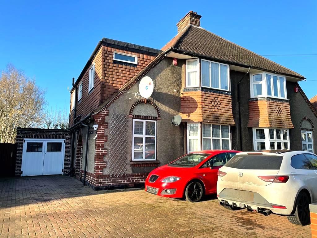 4 bed Semi-Detached for rent in Pinner. From Davidson Gold - Harrow