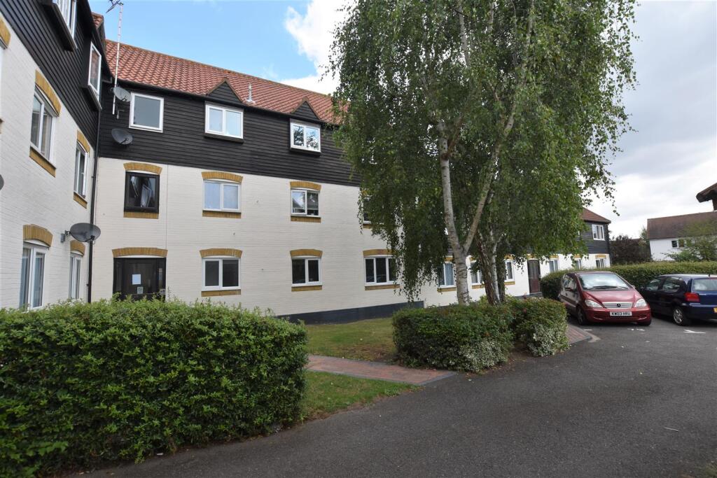 2 bed Apartment for rent in South Woodham Ferrers. From Church & Hawes - South Woodham Ferrers 2 bed Apartment for rent in South Woodham Ferrers. From Church & Hawes - South Woodham Ferrers