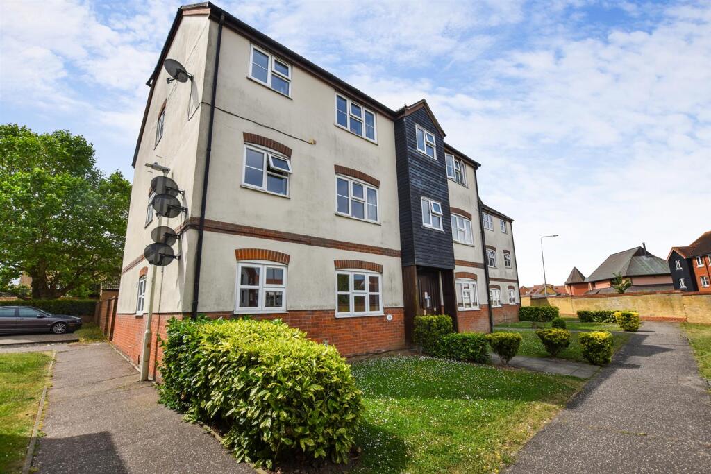 2 bed Apartment for rent in South Woodham Ferrers. From Church & Hawes - South Woodham Ferrers
