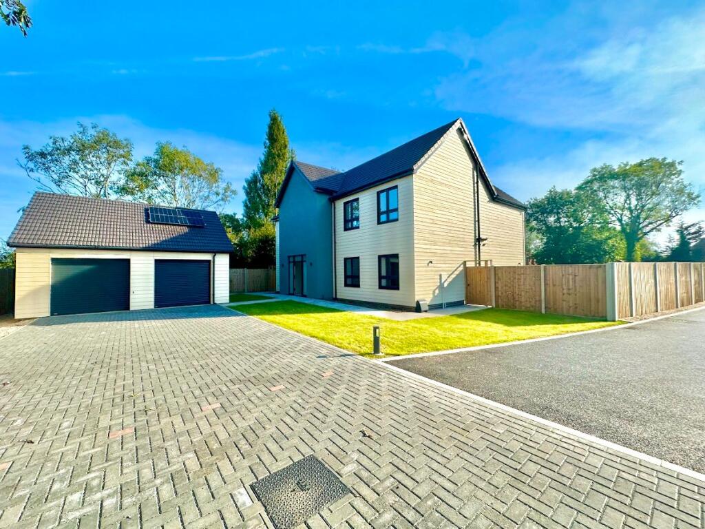 5 bed Detached for rent in Wickford. From Delaney's - Harold Wood