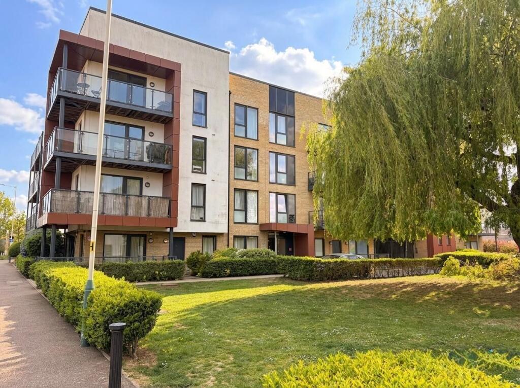2 bed Apartment for rent in Romford. From Delaney's - Harold Wood