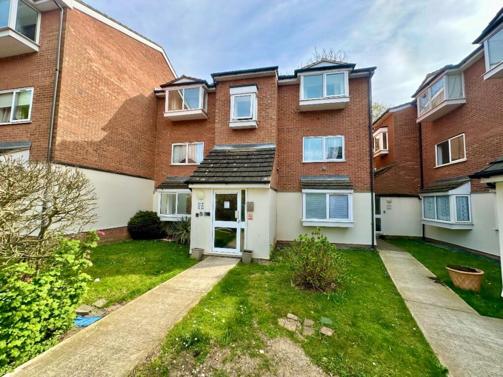1 bed 1st Floor Flat for rent in South Weald. From Delaney's - Harold Wood