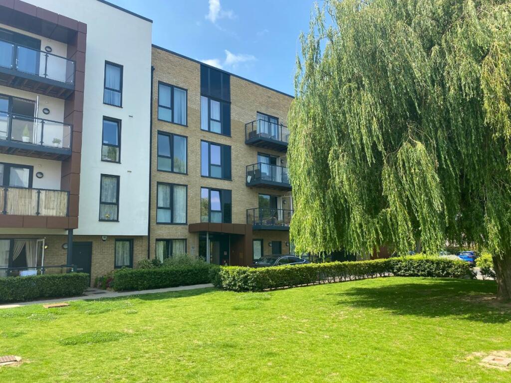 1 bed House (unspecified) for rent in Romford. From Delaney's - Harold Wood