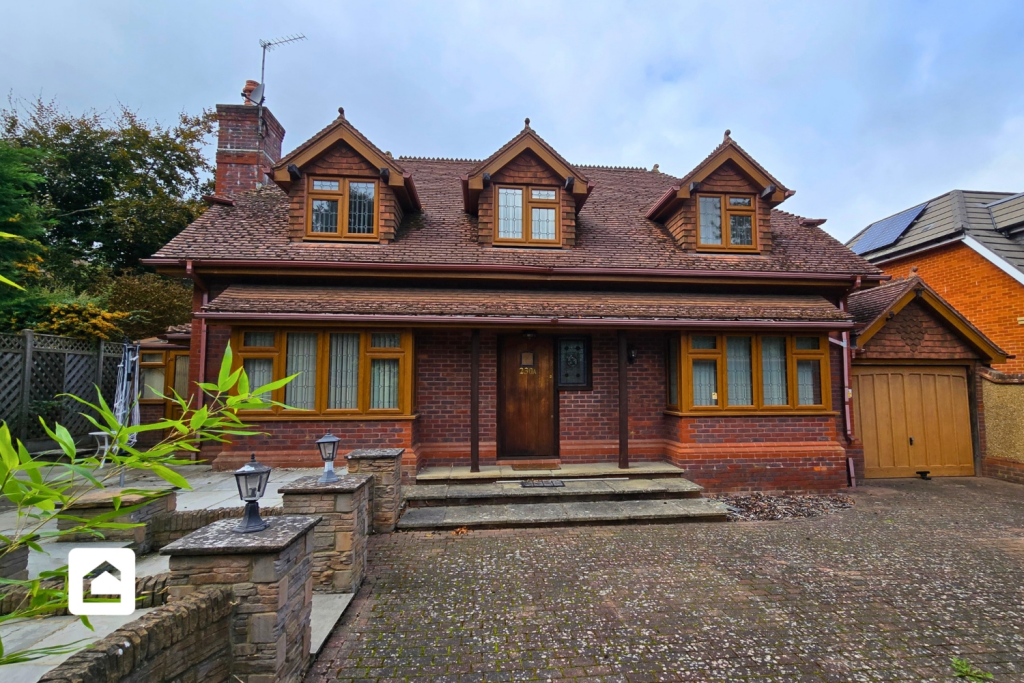 4 bed Detached for rent in Purley. From Clarendons - Surrey & West Sussex - Sales