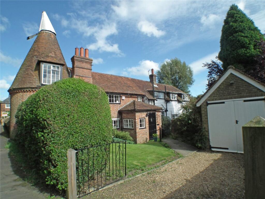 3 bed Semi Detached for rent in Punnett's Town. From Clarendons - Surrey & West Sussex - Sales