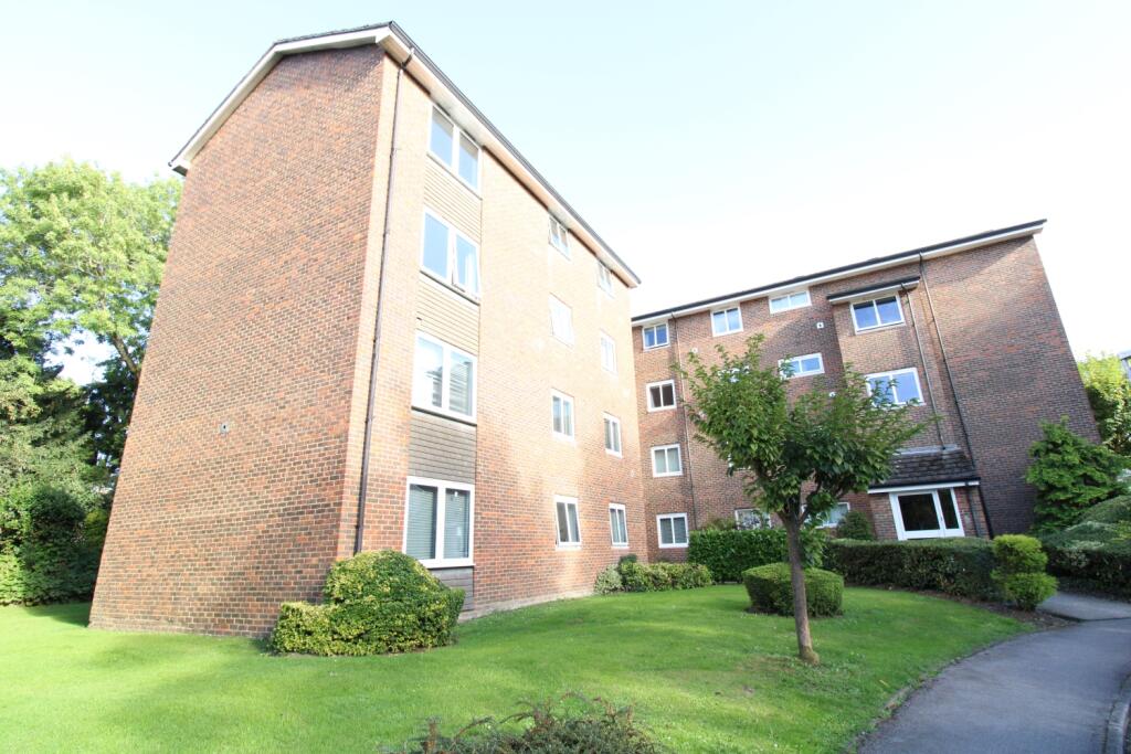 1 bed 1st Floor Flat for rent in Reigate. From Clarendons - Surrey & West Sussex - Sales