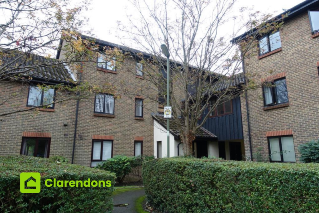 4 bed Studio for rent in Horley. From Clarendons - Surrey & West Sussex - Sales 4 bed Studio for rent in Horley. From Clarendons - Surrey & West Sussex - Sales