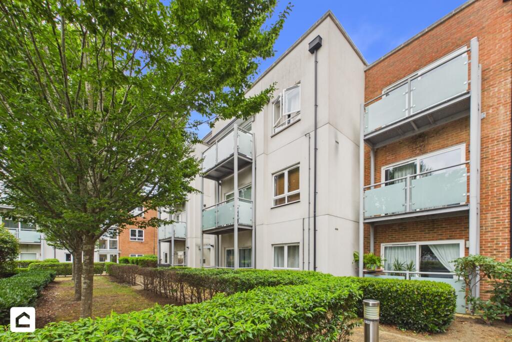 1 bed Apartment for rent in South Merstham. From Clarendons - Surrey & West Sussex - Sales 1 bed Apartment for rent in South Merstham. From Clarendons - Surrey & West Sussex - Sales