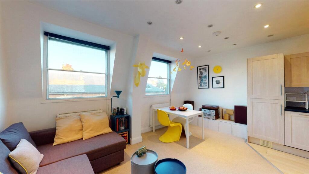 1 bed 1st Floor Flat for rent in Pembury. From Clarendons - Surrey & West Sussex - Sales