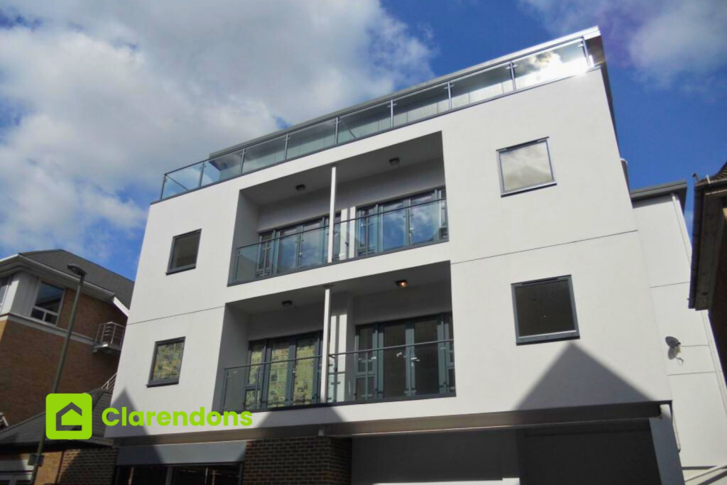 1 bed 1st Floor Flat for rent in Redhill. From Clarendons - Surrey & West Sussex - Sales 1 bed 1st Floor Flat for rent in Redhill. From Clarendons - Surrey & West Sussex - Sales
