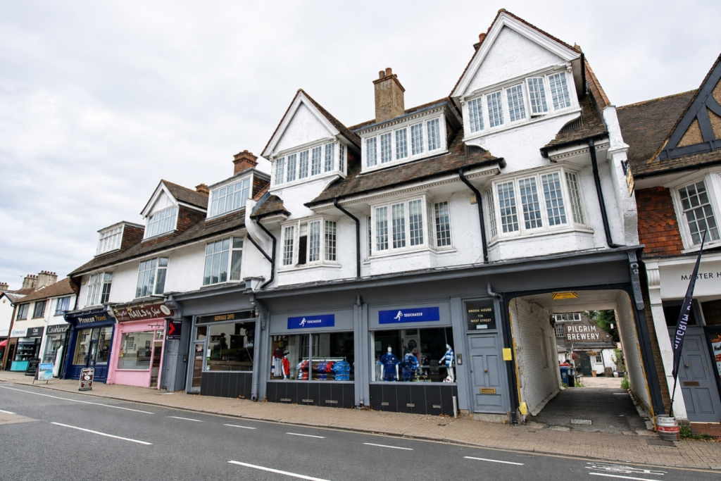 1 bed 1st Floor Flat for rent in Reigate. From Clarendons - Surrey & West Sussex - Sales