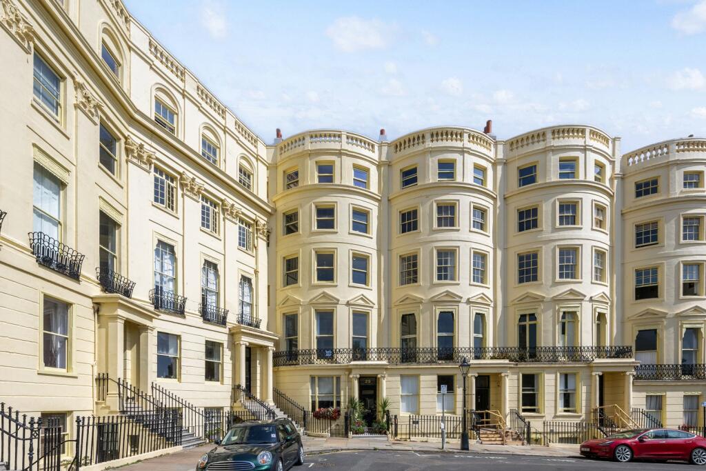1 bed 1st Floor Flat for rent in Brighton and Hove. From Clifford Sales & Lettings - Hove