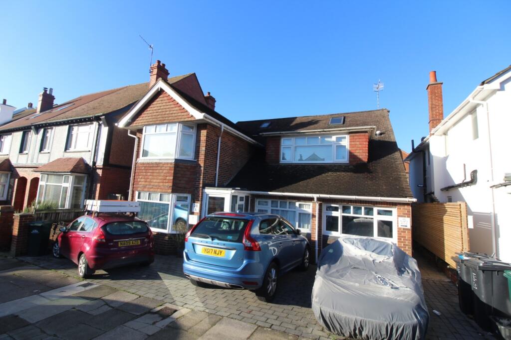 1 bed 1st Floor Flat for rent in Brighton and Hove. From Clifford Sales & Lettings - Hove
